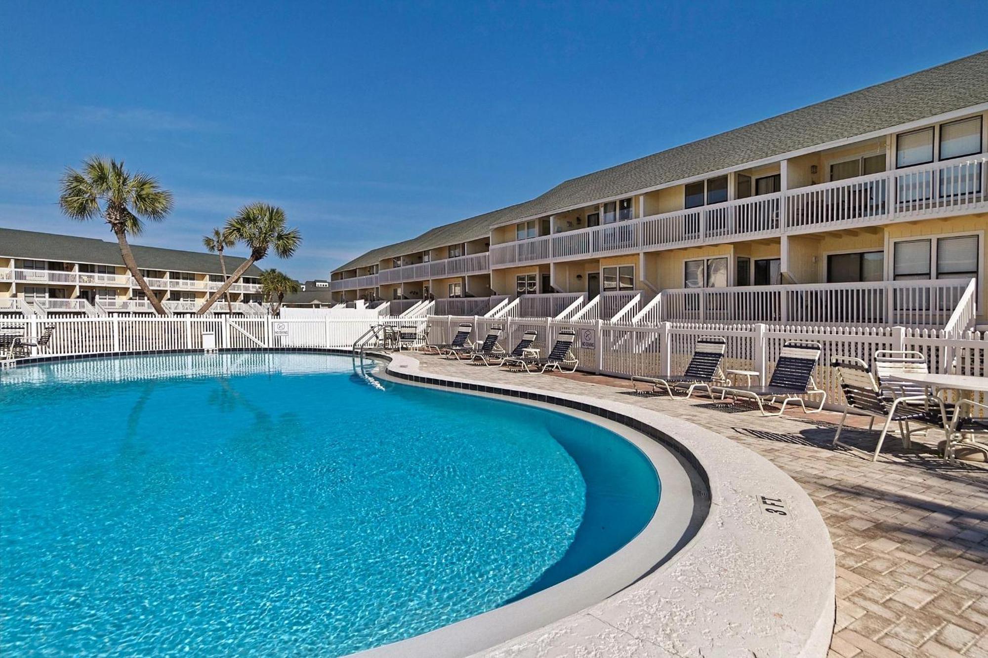 Sandpiper Cove 2017